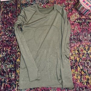 Lululemon long sleeve swiftly tech